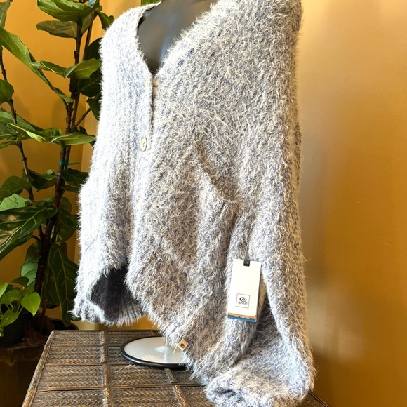 Rip Curl Fuzzy Baby Blue Lightweight Cardigan Sweater - Picture 5 of 16
